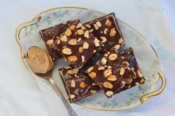 "Peanut Butter Fudge Brownies With Honey Roasted Peanuts Recipe"