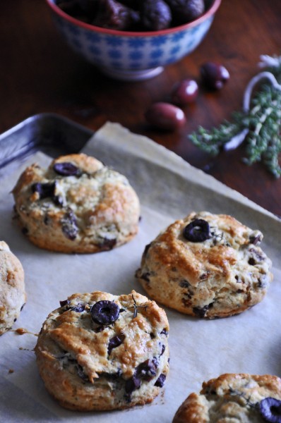 "Fig, Olive and Thyme Scones Recipe"