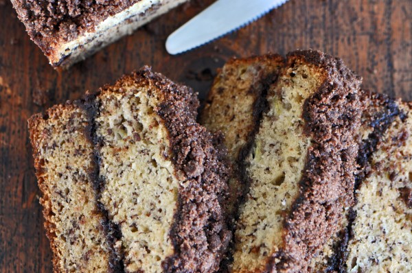 "Banana Bread with Chocolate Streusel Recipe"