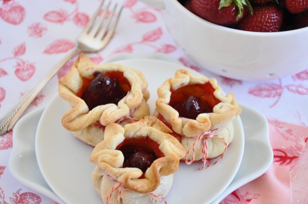 Strawberry Pie Purses Recipe