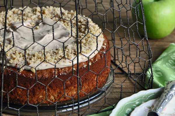 Flourless Apple Cake with Cinnamon Frosting Recipe