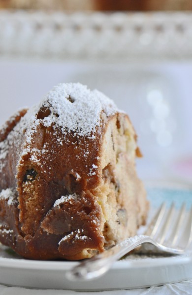 Apple Walnut Raisin Cake with Cream and Cinnamon Glaze Recipe
