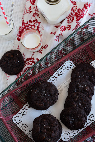 Chocolate Salted Caramel Turtle Cookies Recipe