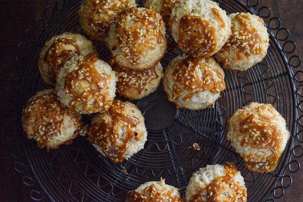 Salted Sesame Caramel Macaroons Recipe