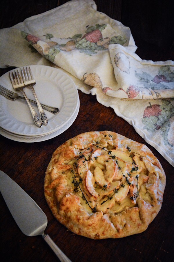 Apple Cheddar and Thyme Crostata Recipe